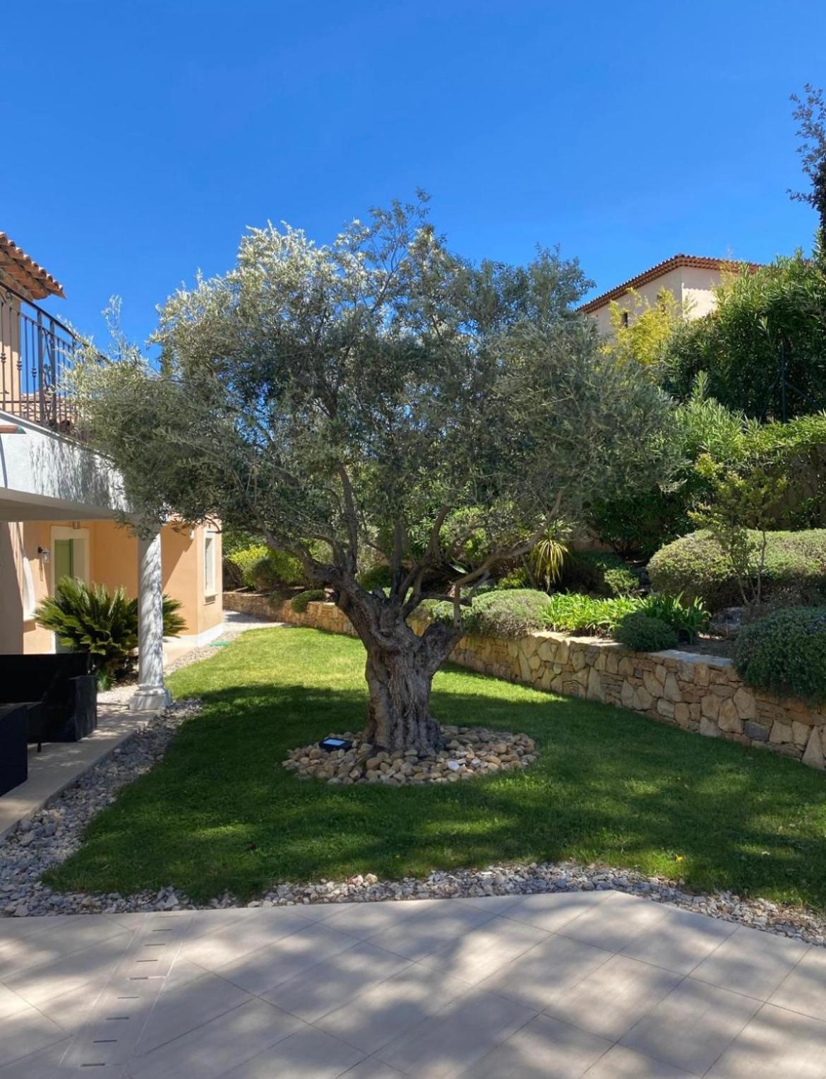 Belle Villa Dans Clos Prive - Saint Raphael Boulouris Exterior photo