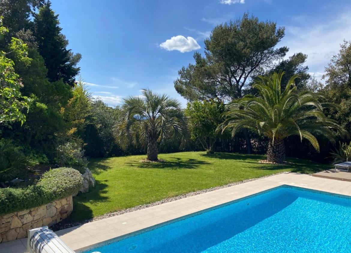 Belle Villa Dans Clos Prive - Saint Raphael Boulouris Exterior photo