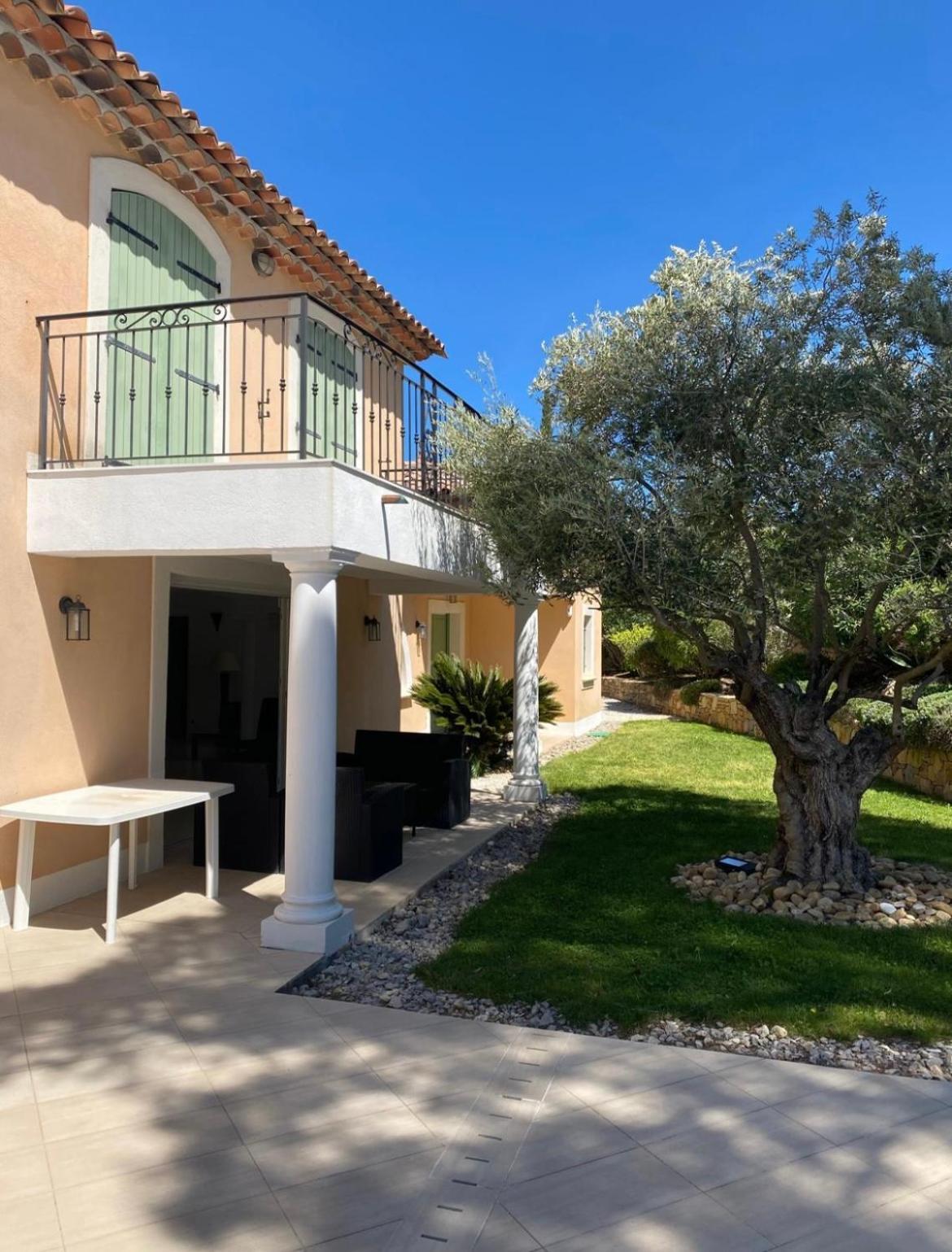 Belle Villa Dans Clos Prive - Saint Raphael Boulouris Exterior photo
