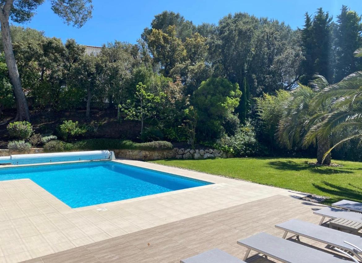 Belle Villa Dans Clos Prive - Saint Raphael Boulouris Exterior photo
