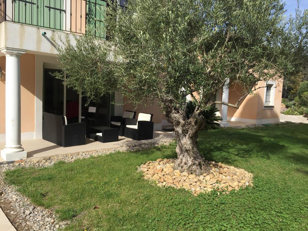 Belle Villa Dans Clos Prive - Saint Raphael Boulouris Exterior photo