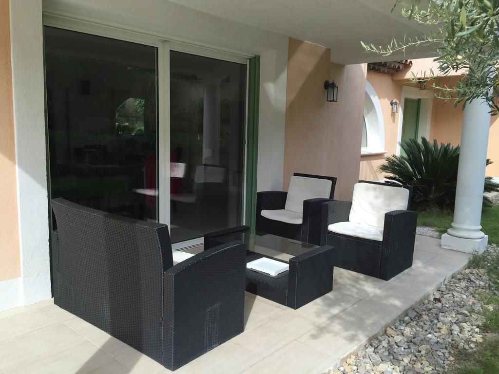 Belle Villa Dans Clos Prive - Saint Raphael Boulouris Exterior photo