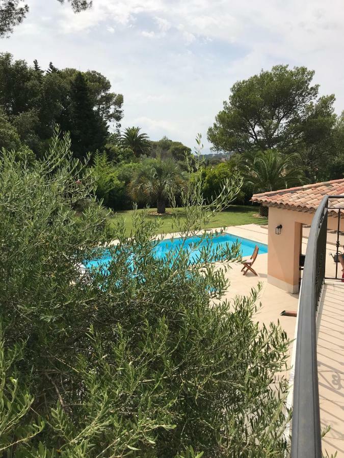 Belle Villa Dans Clos Prive - Saint Raphael Boulouris Exterior photo